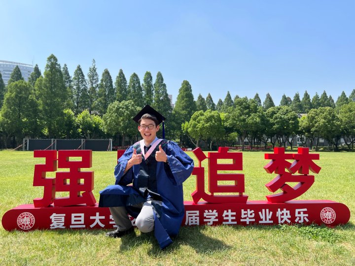 Б.Амарсанаа: Аливааг муулах амархан, магтах бүр амархан, шүүмжлэх л хэцүү