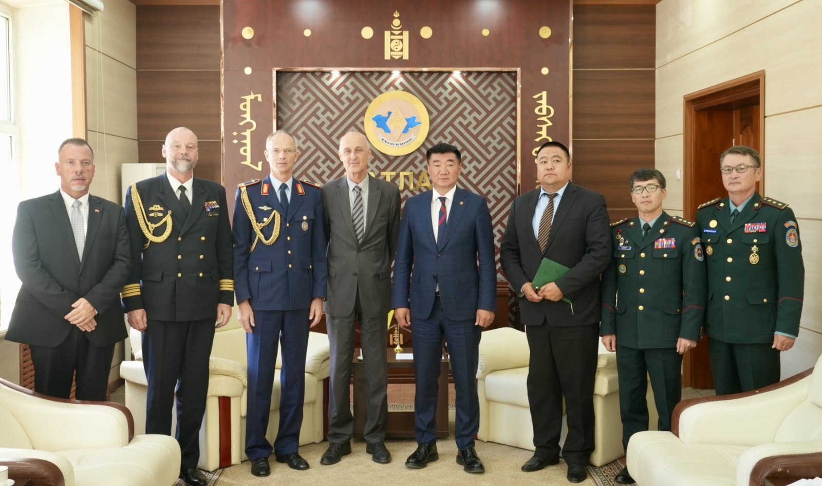 Дэлхийн жишиг уулын цэргийн ангитай болох талаар анхаарч ажиллана