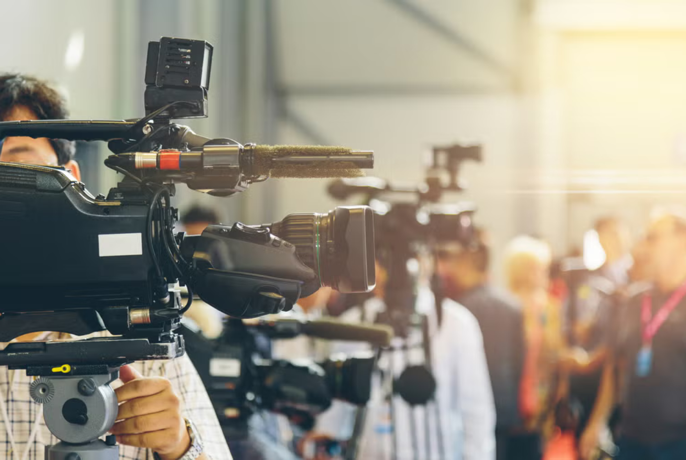 Монголын сэтгүүл зүй та нарын горьдсон шиг амархан уначихдаггүй юм