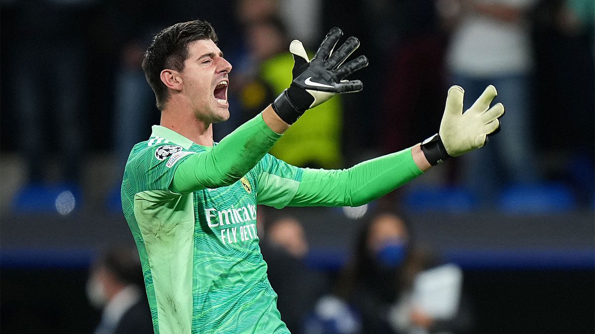 Тибо Куртуа шигшээ багийнхаа өмсгөлтэй ахин талбайд гарна