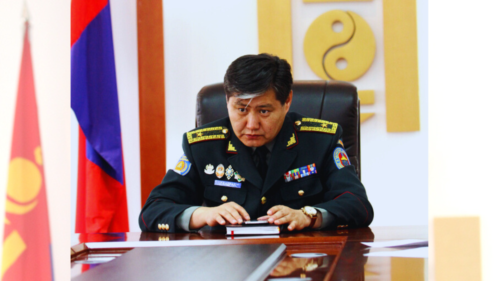 Т.БАДРАЛ: ЭХ ХЭЛЭЭРЭЭ ЯРИХЫГ ХҮСДЭГГҮЙ, ЭХ ОРОНТОЙ БАЙГААГИЙНХАА ҮНЭ ЦЭНИЙГ МЭДДЭГГҮЙ ЗАЛУУЧУУД ОЛШИРЧ БАЙГААД САНАА ЗОВДОГ