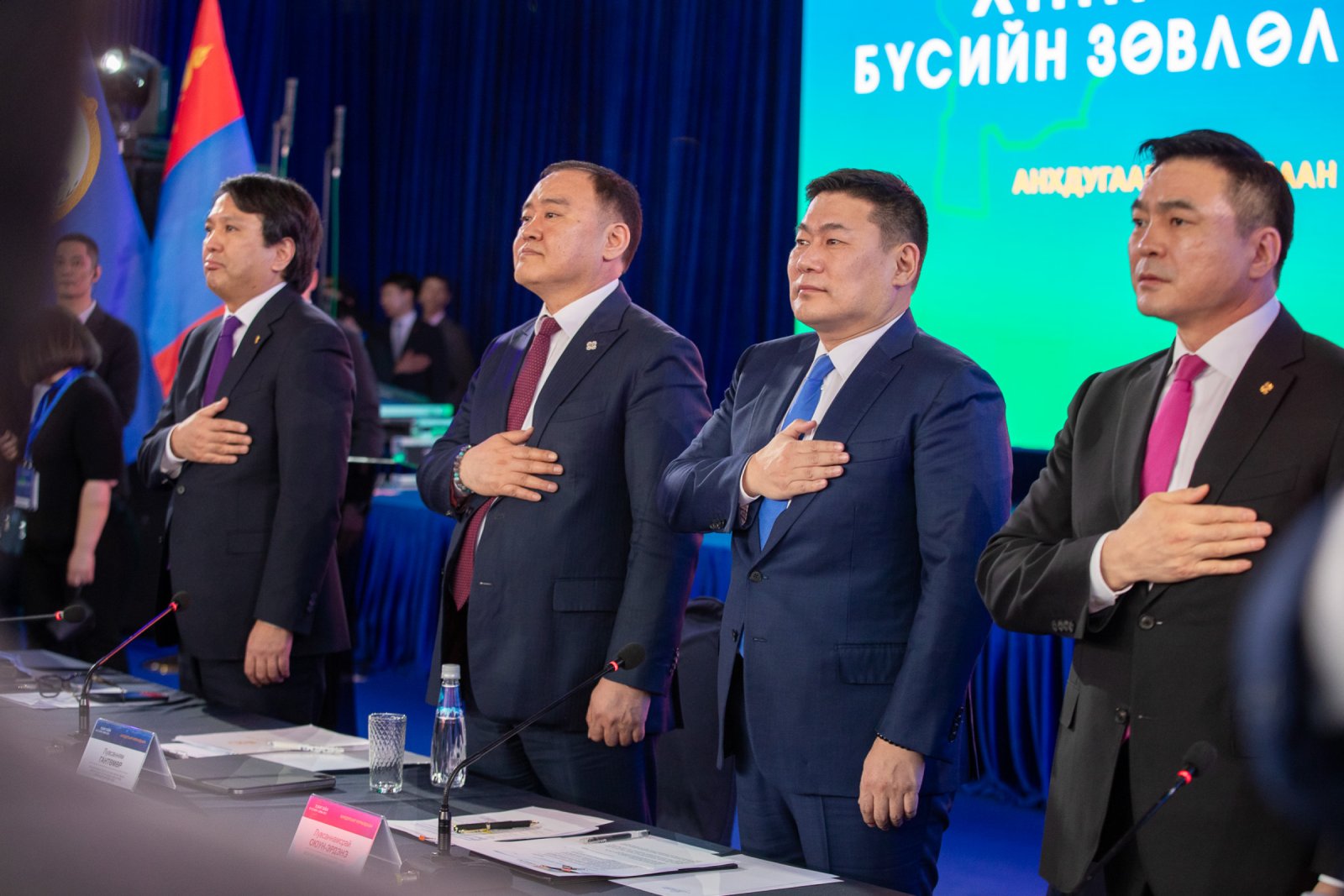 Ерөнхий сайд Л.Оюун-Эрдэнэ: Хангайн бүсийг уламжлалт мал аж ахуйн төрөлжсөн, хот байгуулалтын дэд бүсээс гадна аялал жуулчлалын чиглэлээр хөгжүүлнэ