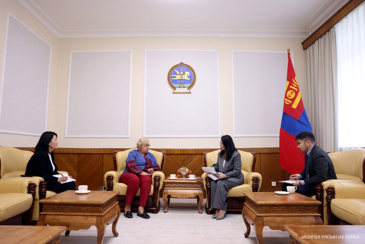 Европын Холбооноос Монгол Улсад суугаа Элчин сайд Ина Марчюлёнитег хүлээн авч уулзлаа