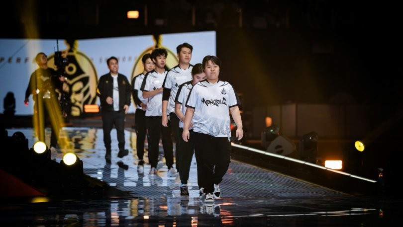 The MongolZ баг ДАШТ-ий аваргын төлөө тоглоно