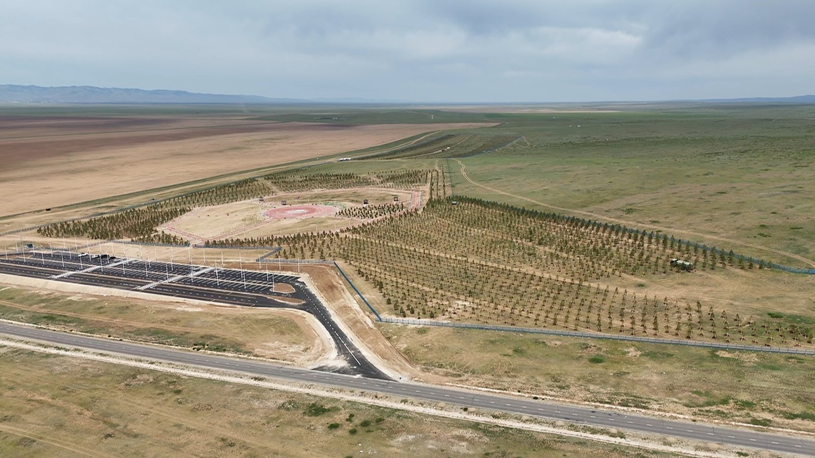 Хархорум хотыг бүтээн байгуулах хүрээнд нийт 1,500 га талбайд нэг сая гаруй шилмүүст болон навчит мод, сөөг тарьж ургуулна