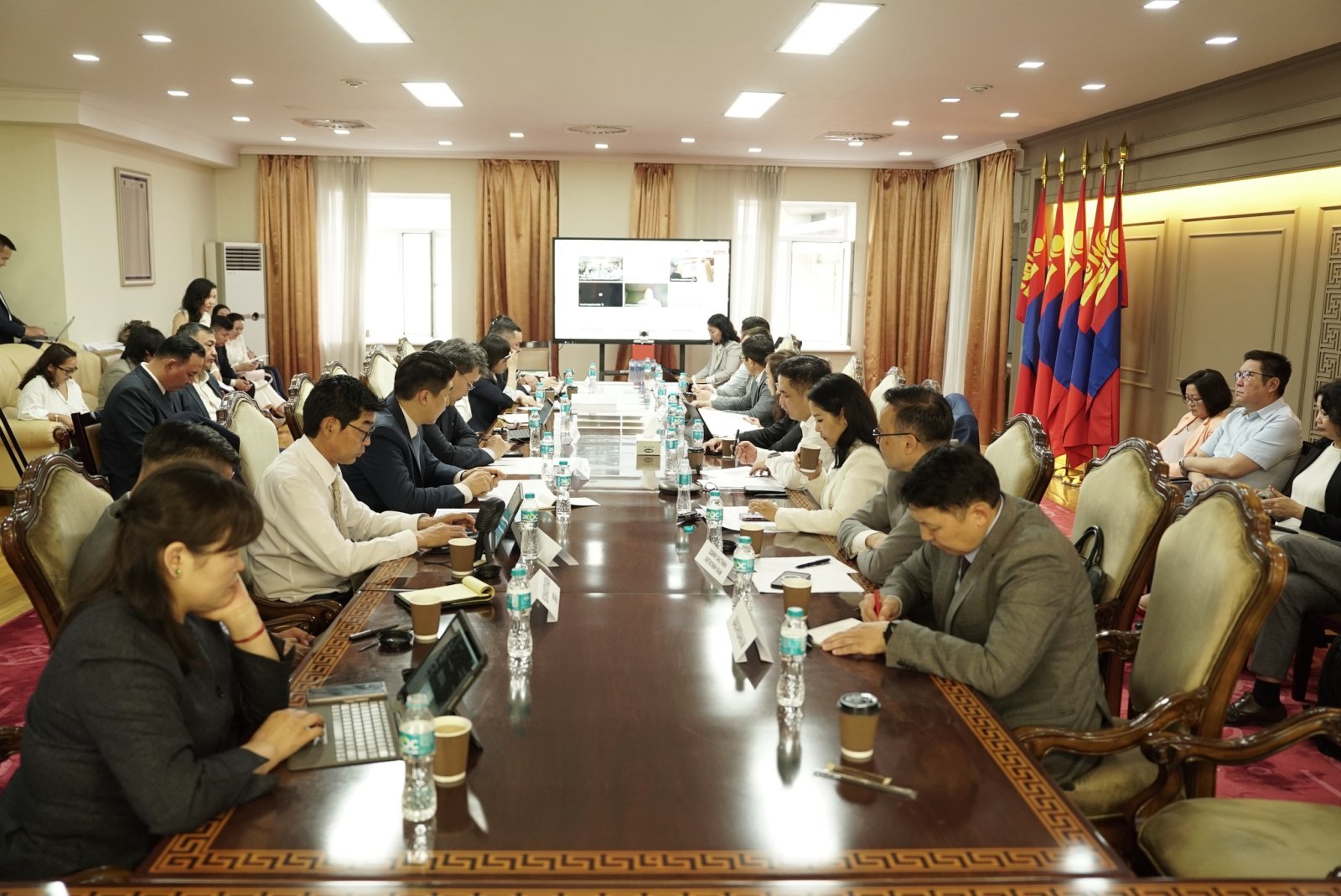 COP17 бага хурлыг зохион байгуулах үндэсний хорооны ажлыг эрчимжүүлэх үүрэг өглөө