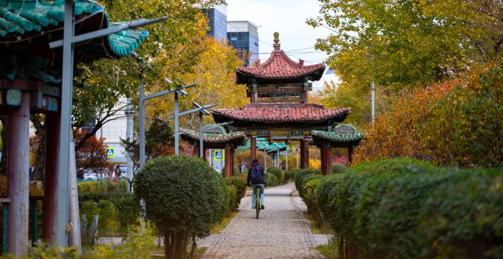 Улаанбаатарт үүл багасаж, бороо орохгүй