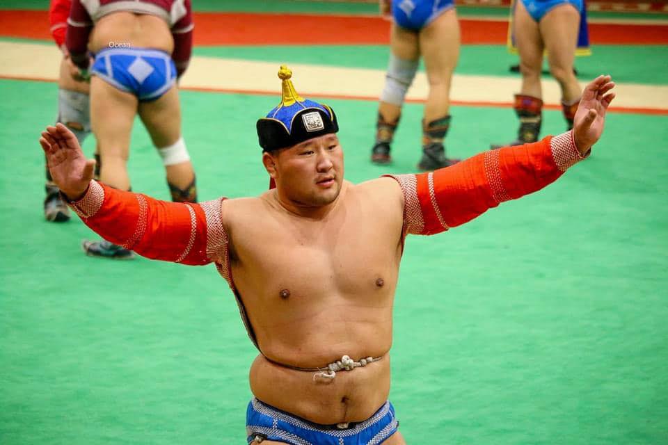 Aймгийн хурц арслан Н.Өсөхбаяр улсын заан Б.Пүрэвсайханаар зааны болзол хангалаа