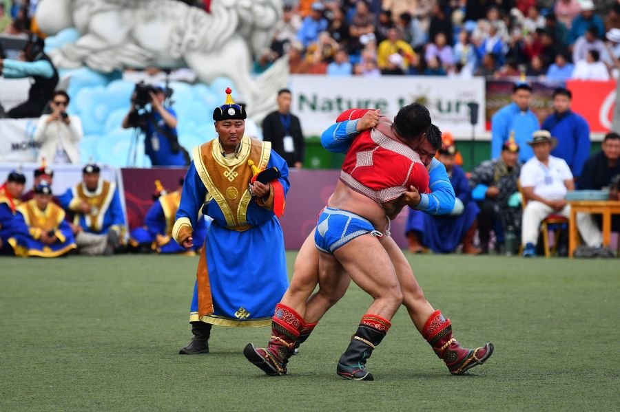 Үндэсний их баяр наадамд улсын цолтой 102 бөх барилдахaар бүртгүүллээ