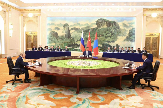 Монгол, Хятад, Орос гурван улсын төрийн тэргүүн уулзлаа