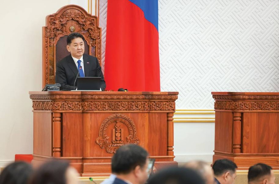 Ерөнхий сайдыг огцруулах УИХ-ын тогтоолд Ерөнхийлөгч бүхэлд нь хориг тавилаа