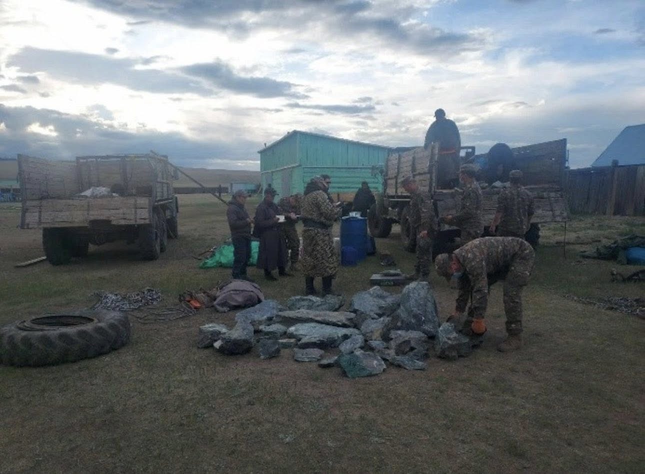 Хууль бусаар ногоон хаш олборлосон зөрчлийг илрүүлж хуулийн байгууллагад шилжүүллээ