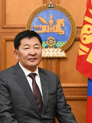 Засгийн газрын гишүүн, Зам, тээврийн сайд Б.Дэлгэрсайхан "DeFacto"-д ярилцлага өгөв