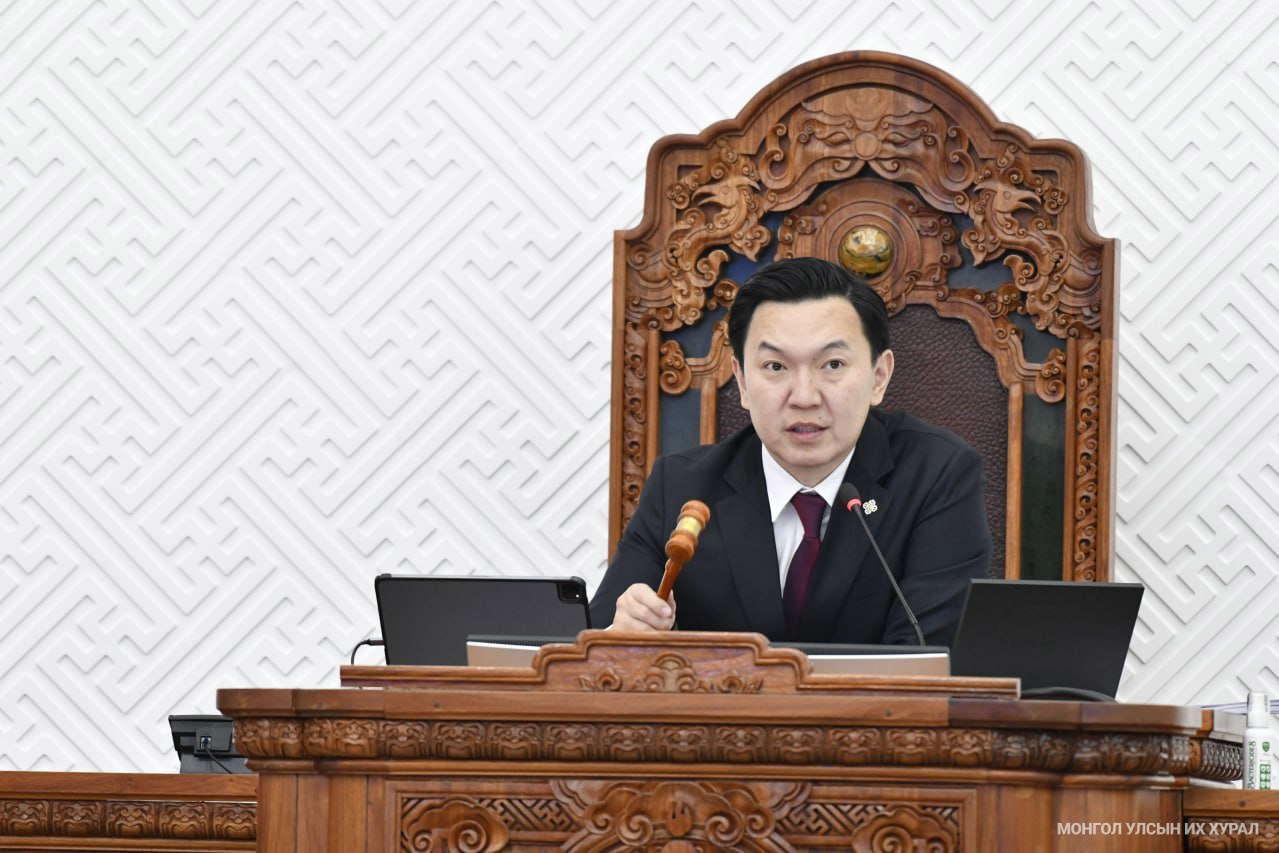 Оюу толгой бүлэг ордын ашиглалтад Монгол Улсын эрх ашгийг хангуулах, хүртэх өгөөжийг нэмэгдүүлэх чиглэлээр УИХ-ын тогтоол баталлаа