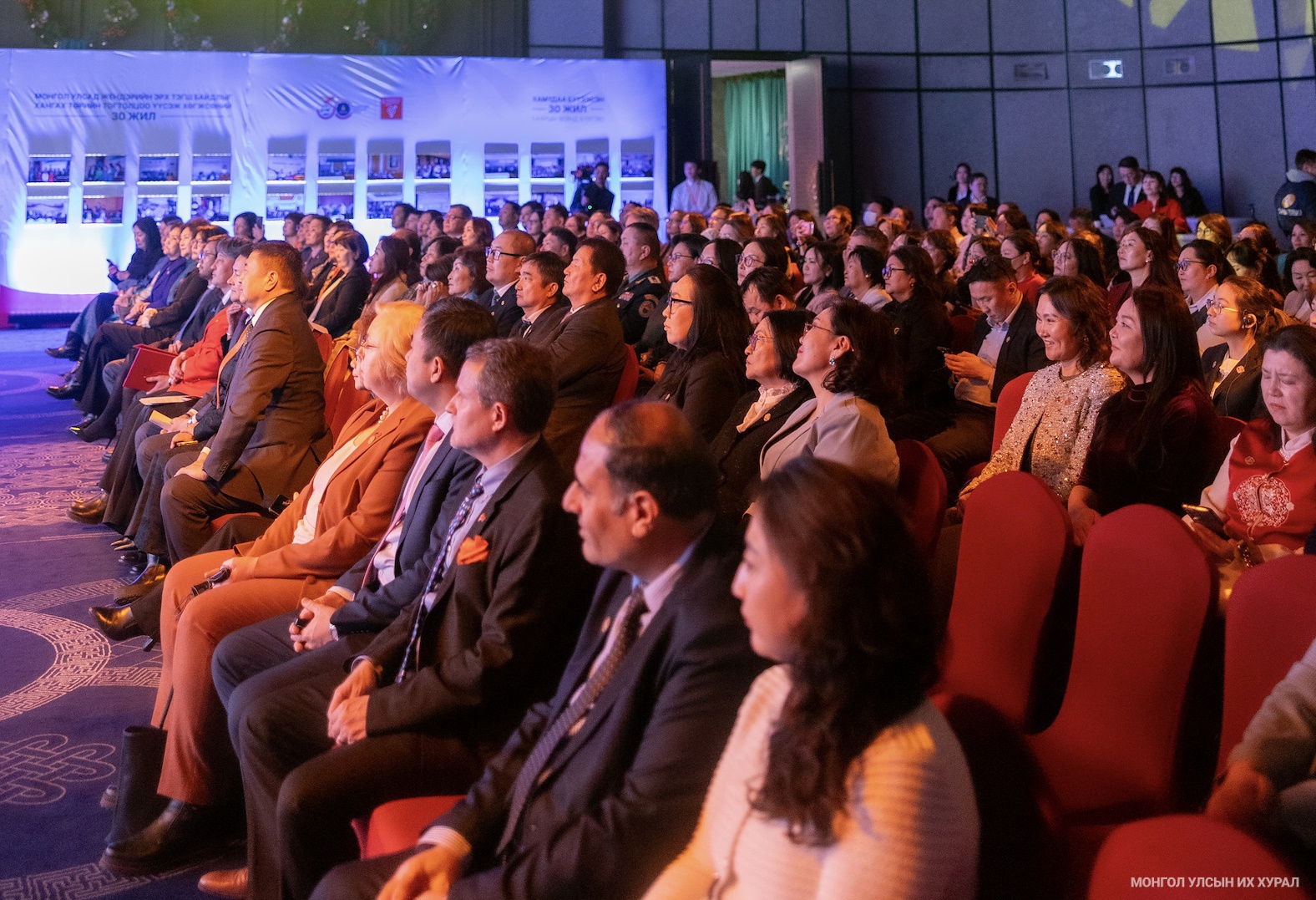 УИХ-ын дарга Н.Учрал Монгол Улсад Жендэрийн эрх тэгш байдлыг хангах төрийн тогтолцоо үүсэж хөгжсөний 30 жилийн ойг тохиолдуулан мэндчилгээ дэвшүүллээ