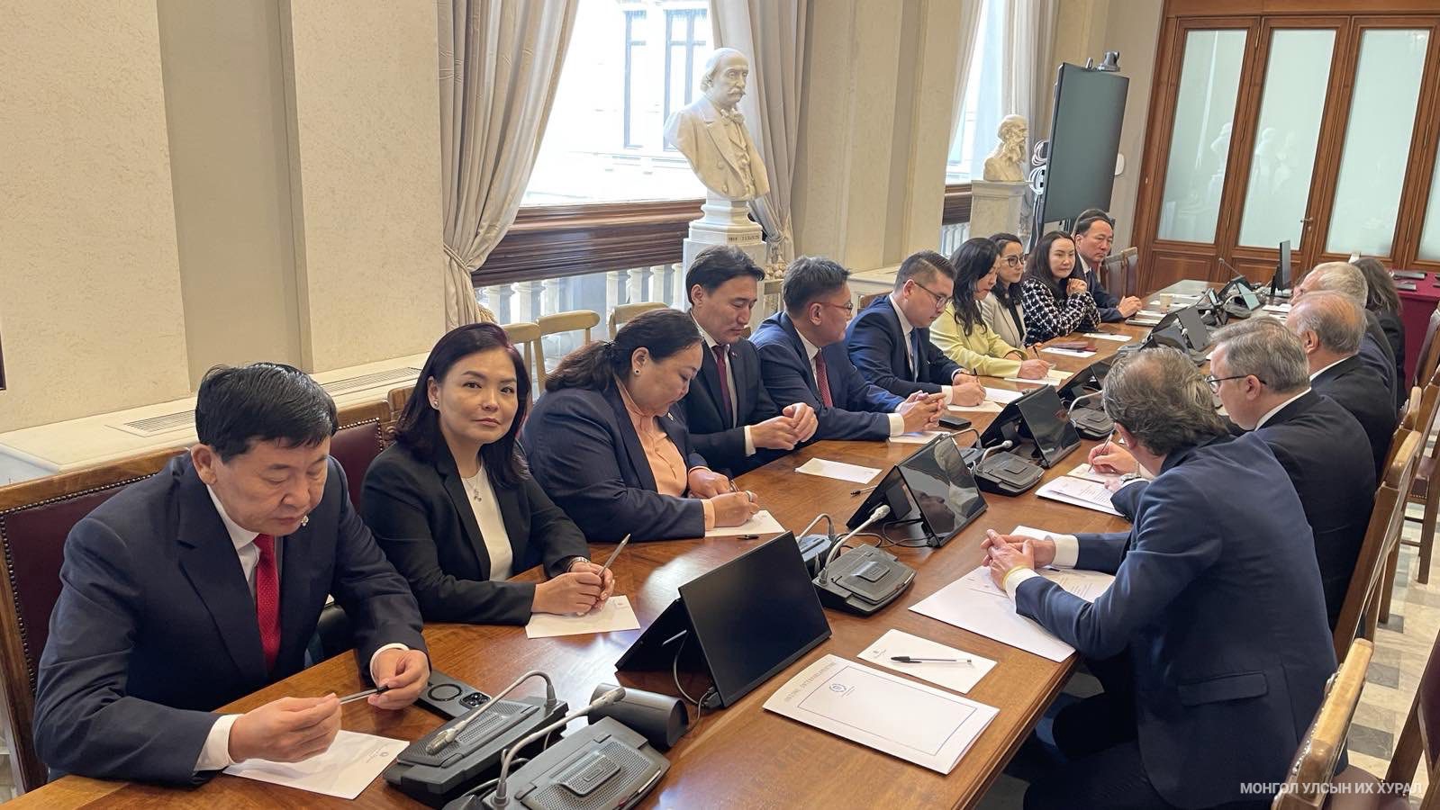 Монгол-Италийн парламентын бүлгийн хурал боллоо